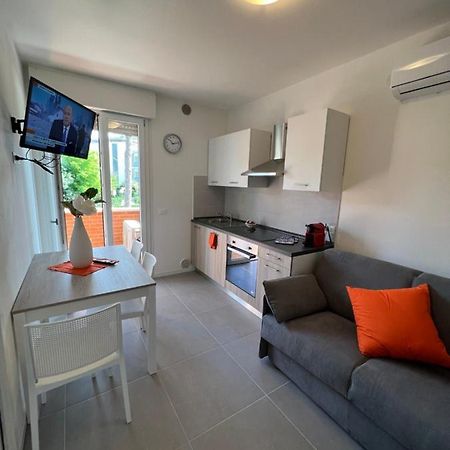 Twin Pine Trees Flats, Near Beach บิบิโอเน ภายนอก รูปภาพ